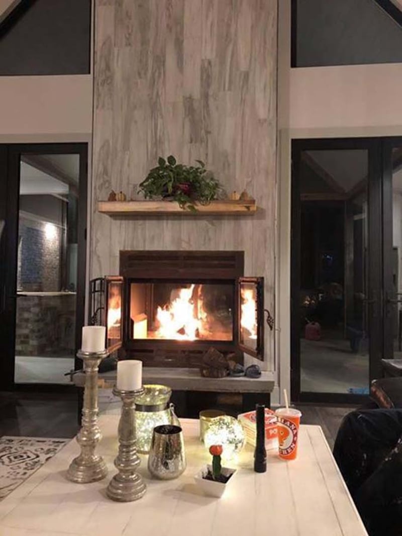 Indoor Outdoor Wood Fireplaces preview 24